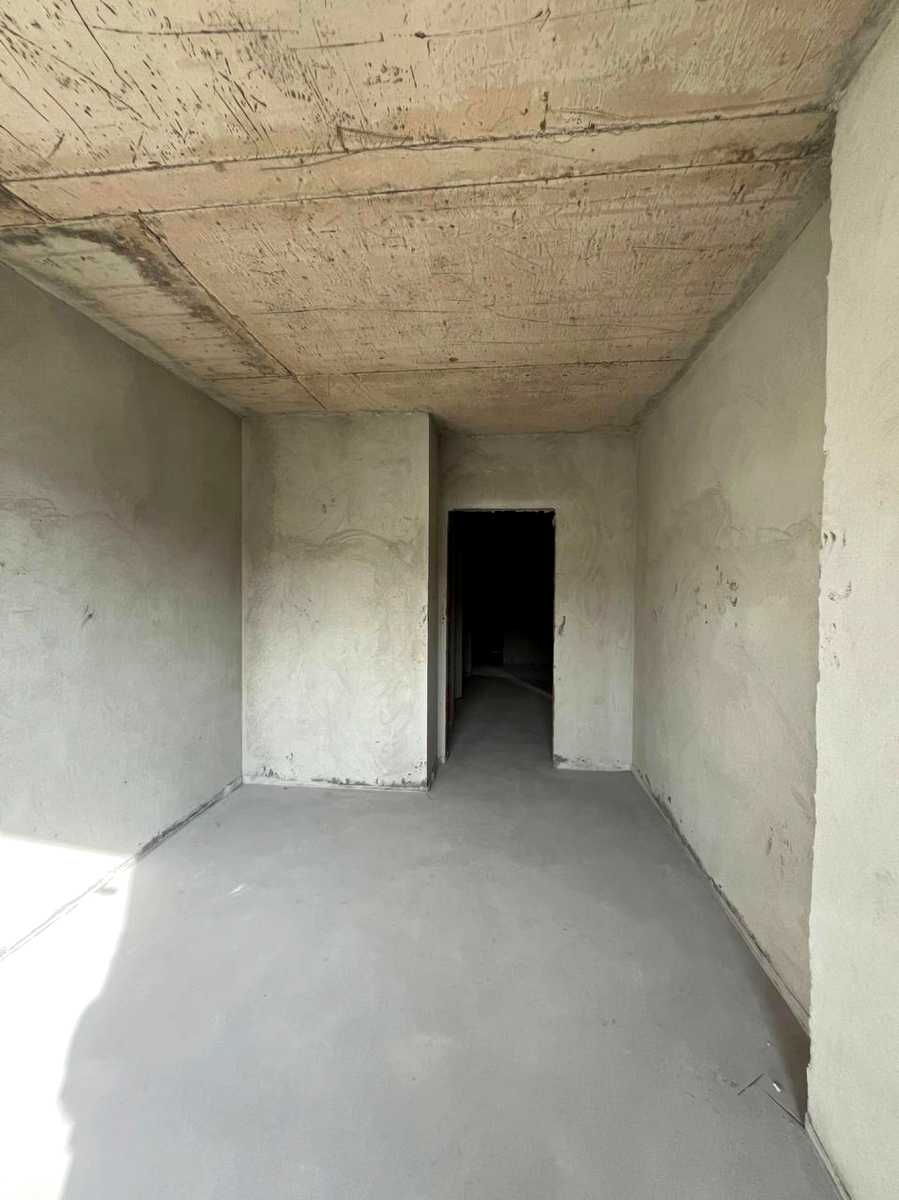 1878586123075318