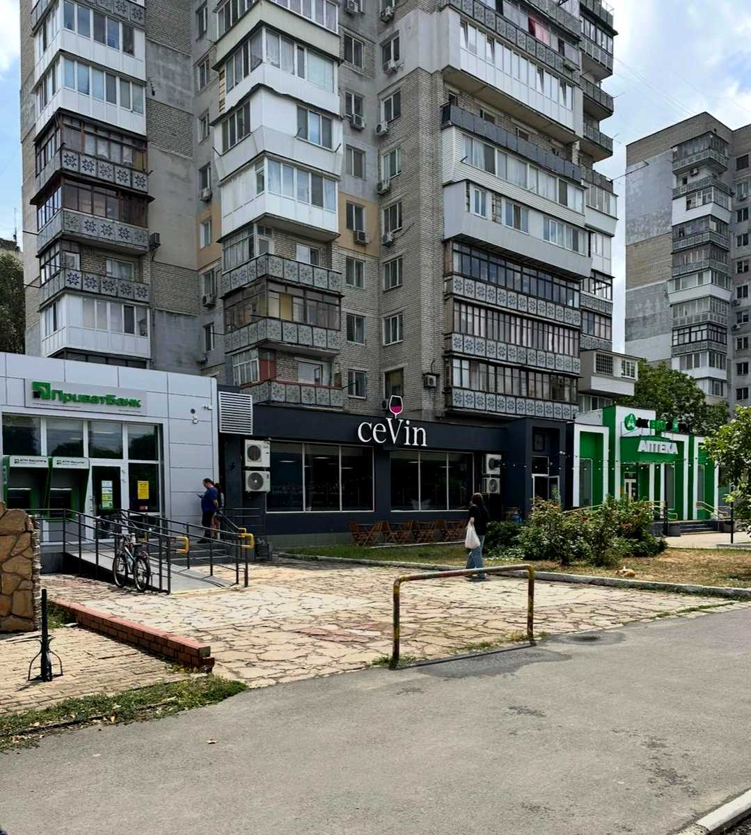 1878597596586345