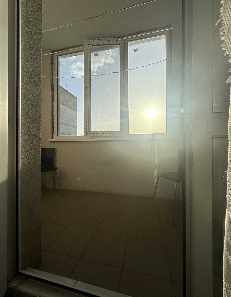 1878598393836189