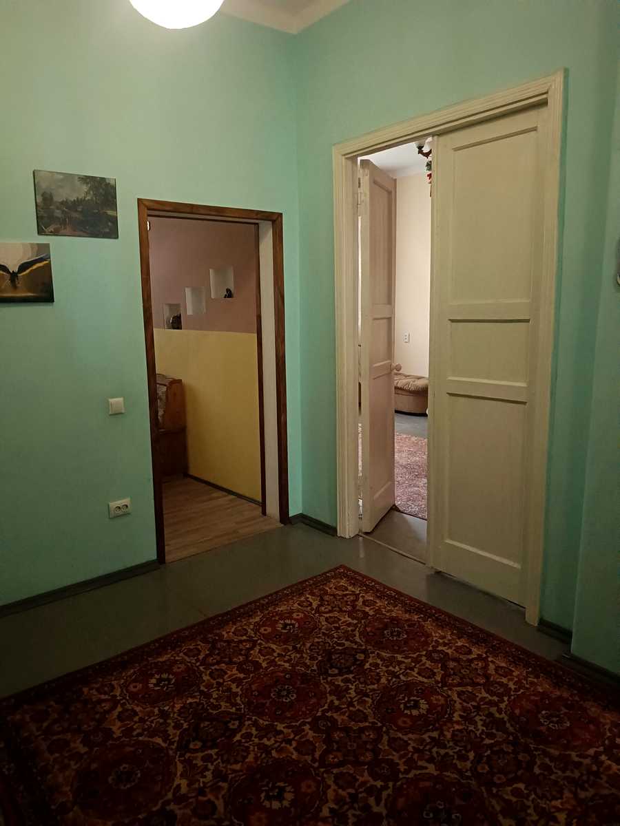 1878602428296404