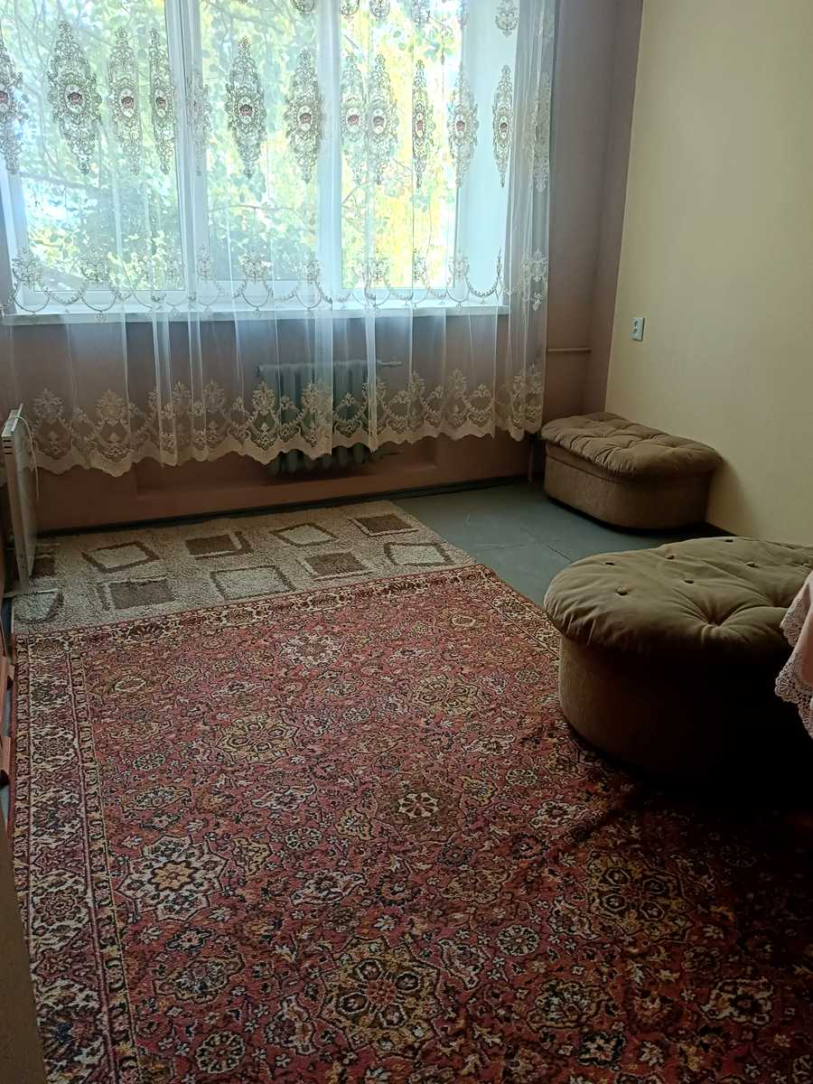 1878602431900335