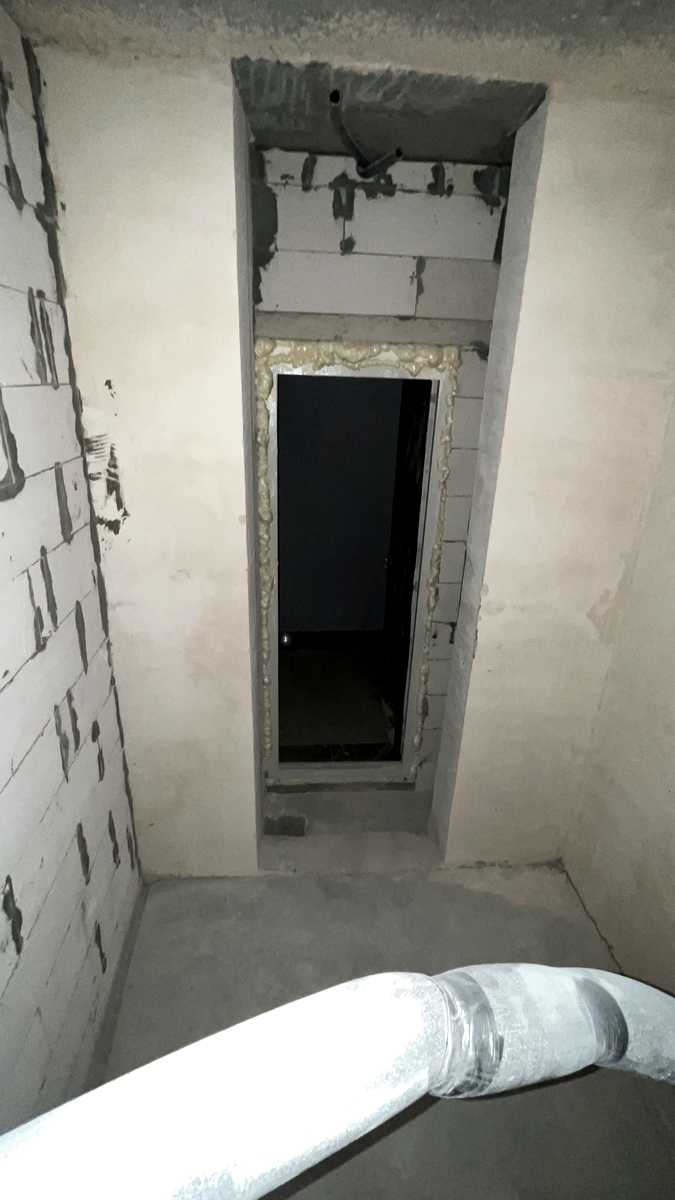 1878608464873435