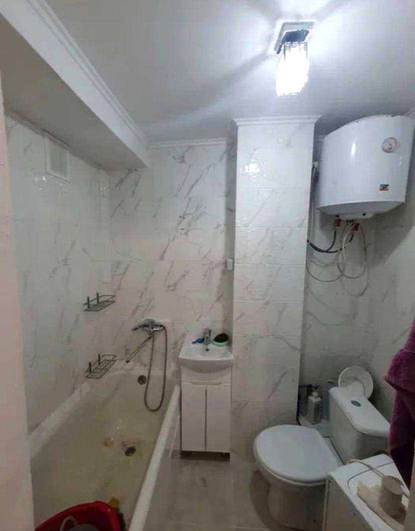 1878646112492193