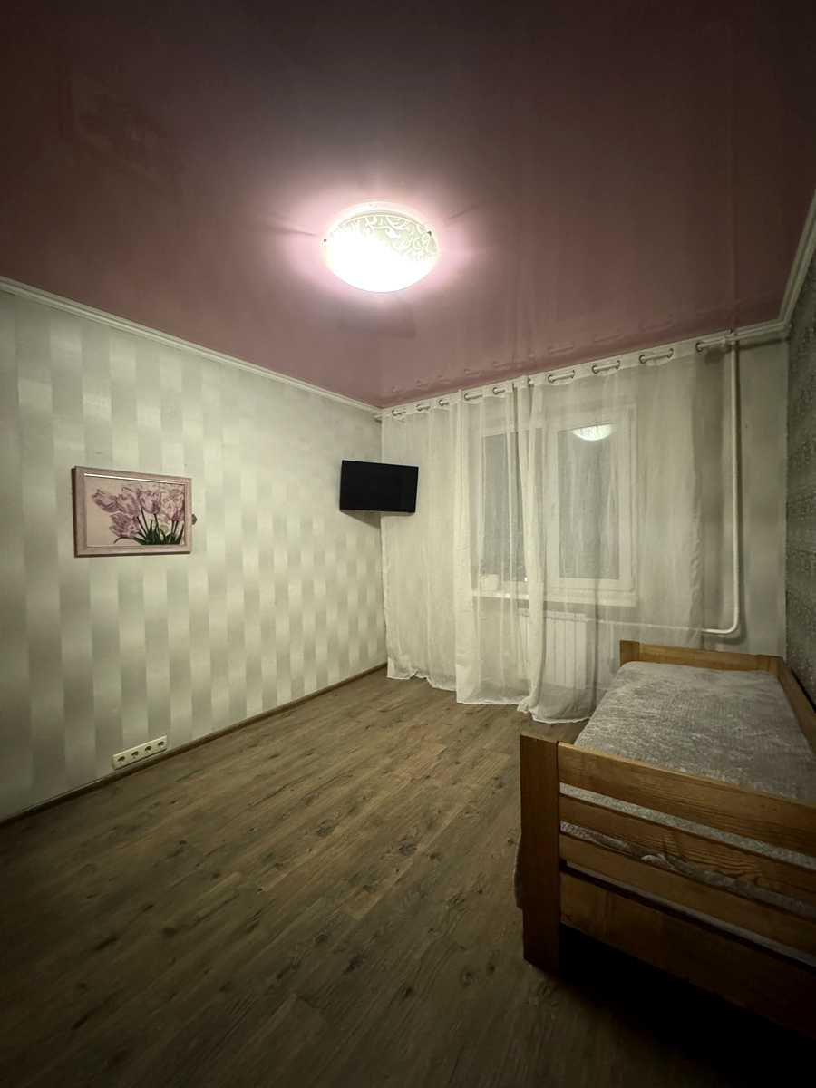 1878647167175072