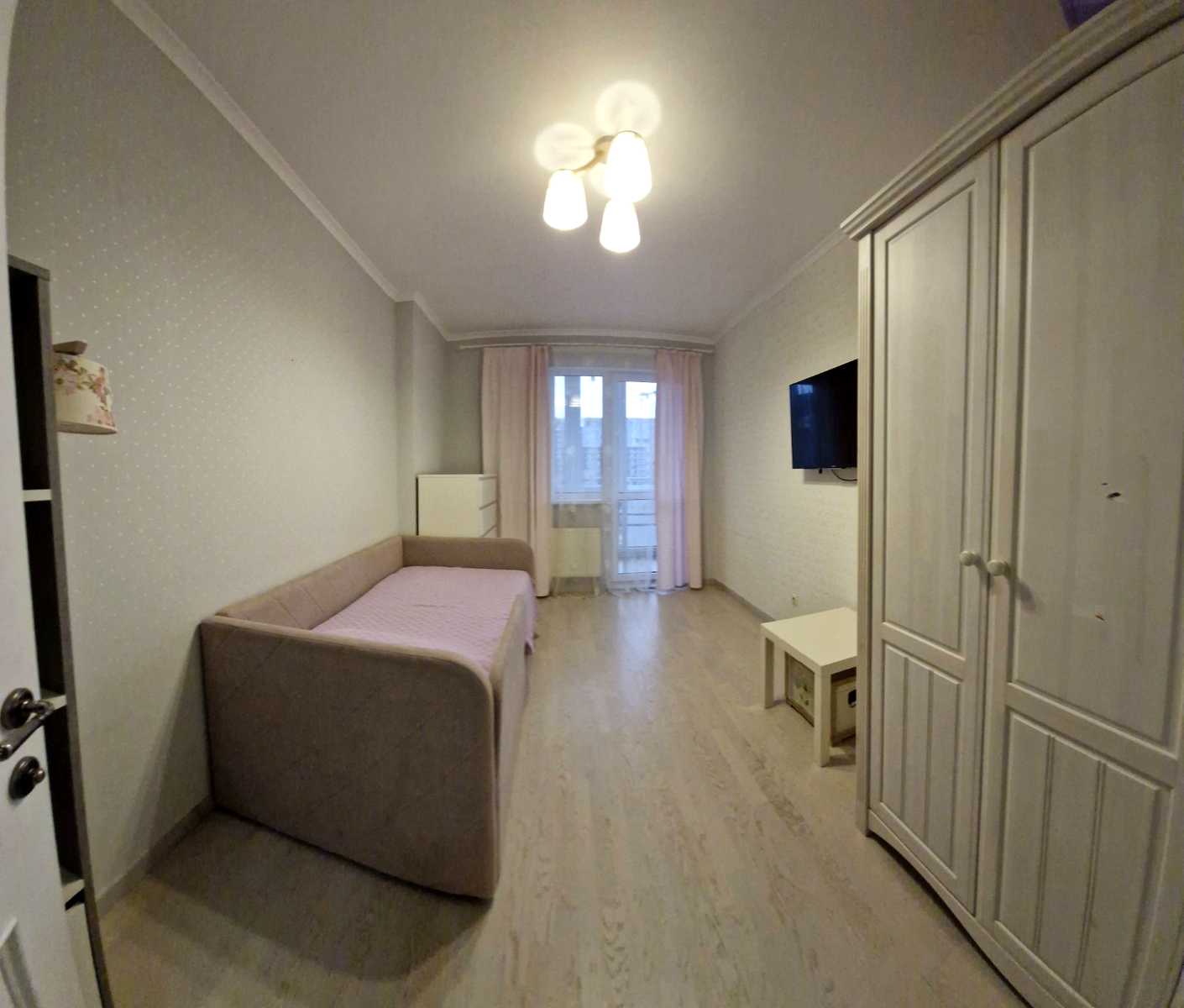 1878648394660942