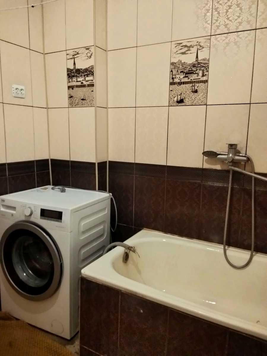 1878650085128470