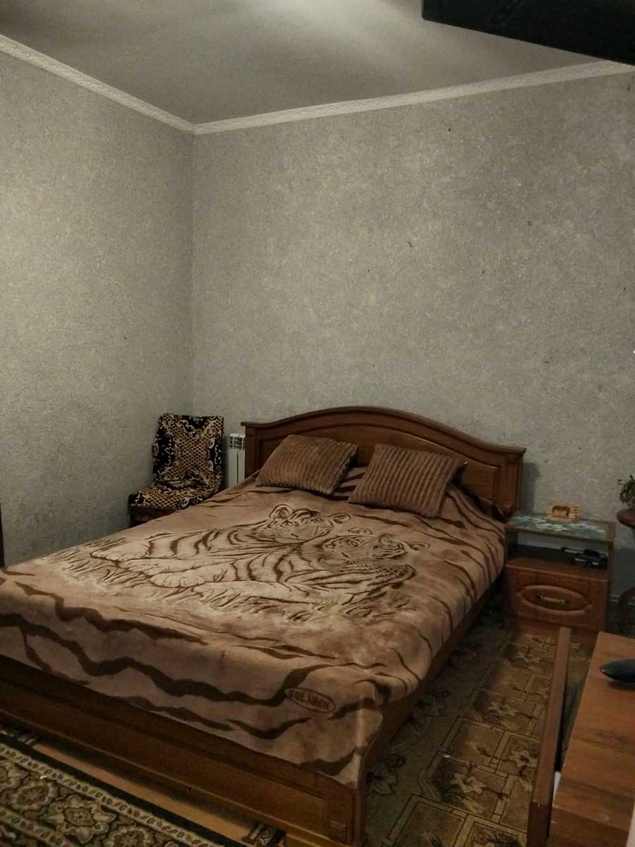 1878650085975306