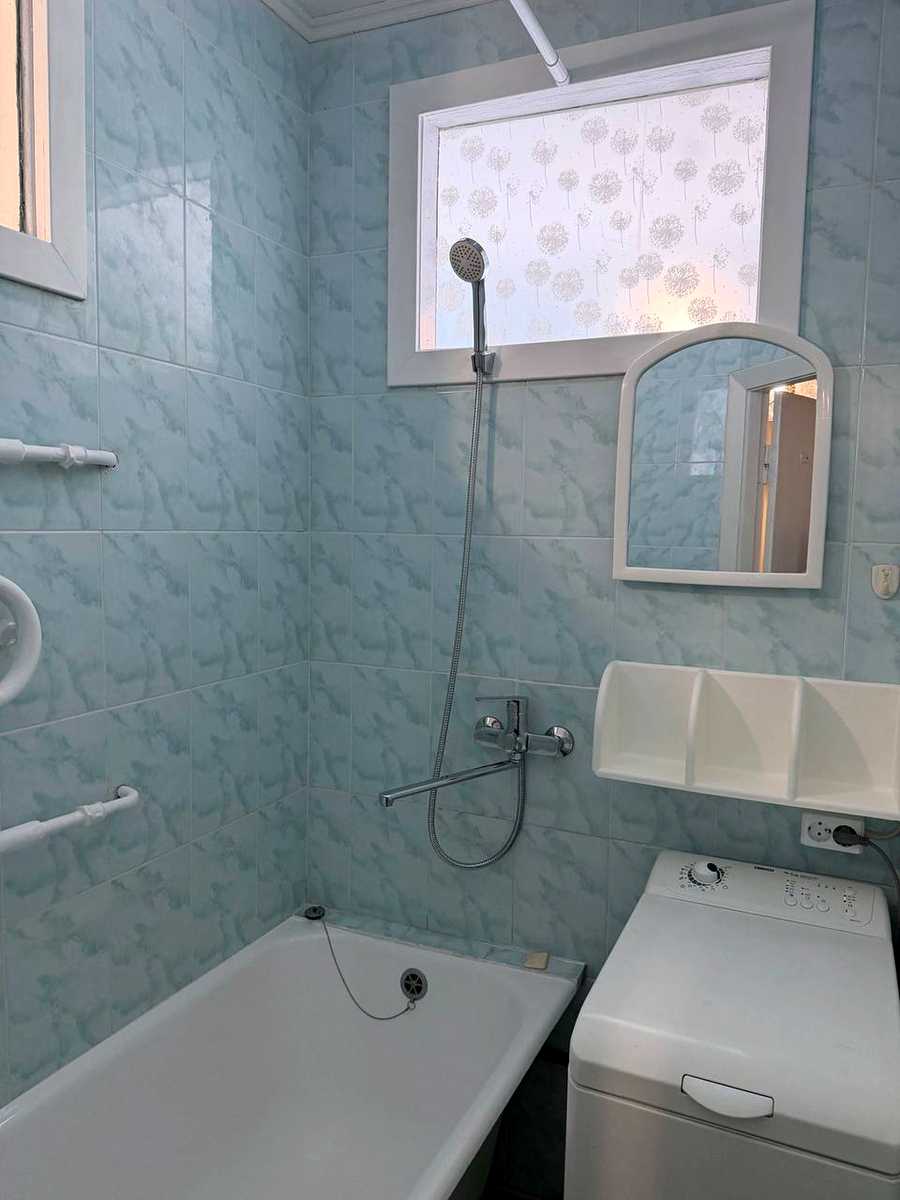 1878652618969256