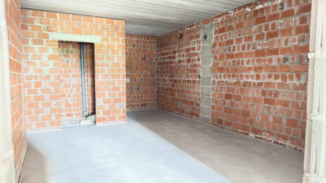 1878652653006881