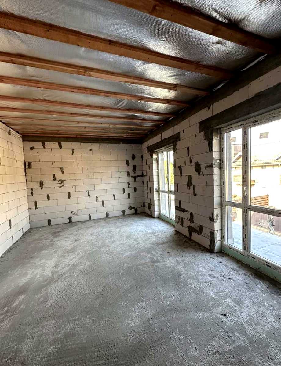 1878654366185058
