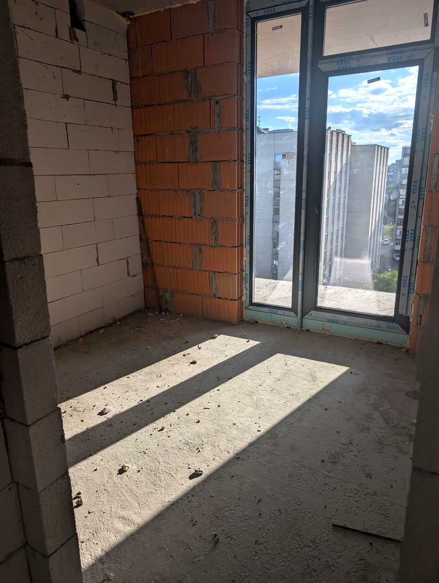 1878654841027491