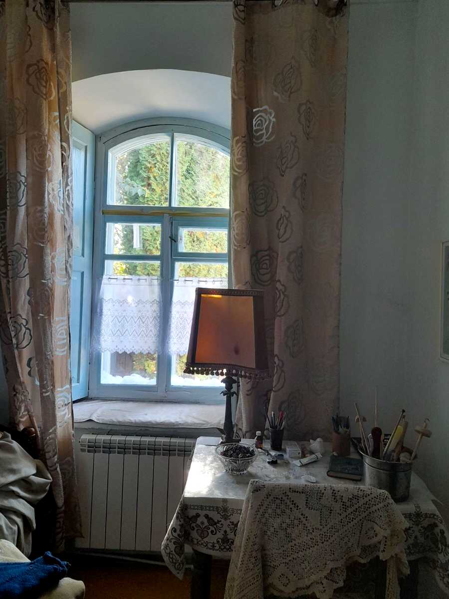 1878655936857629