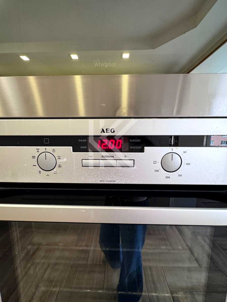 1878656848945667