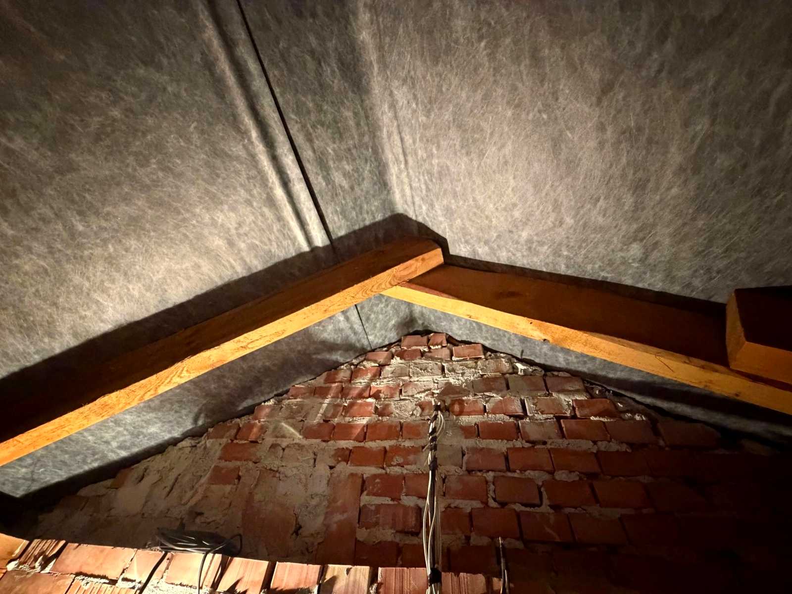 1878657373202433