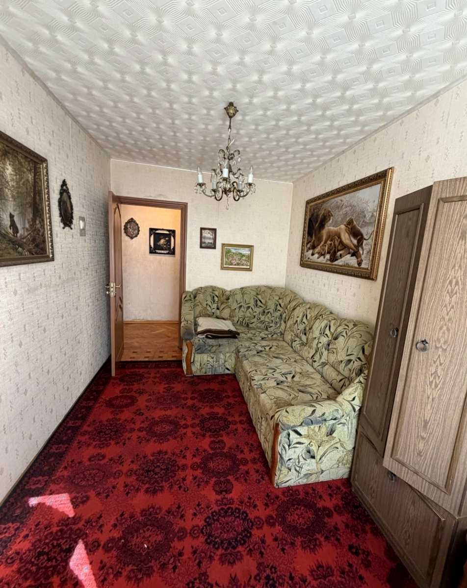 1878664609418321
