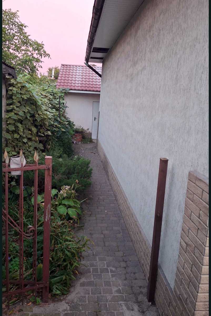 1878667049970067