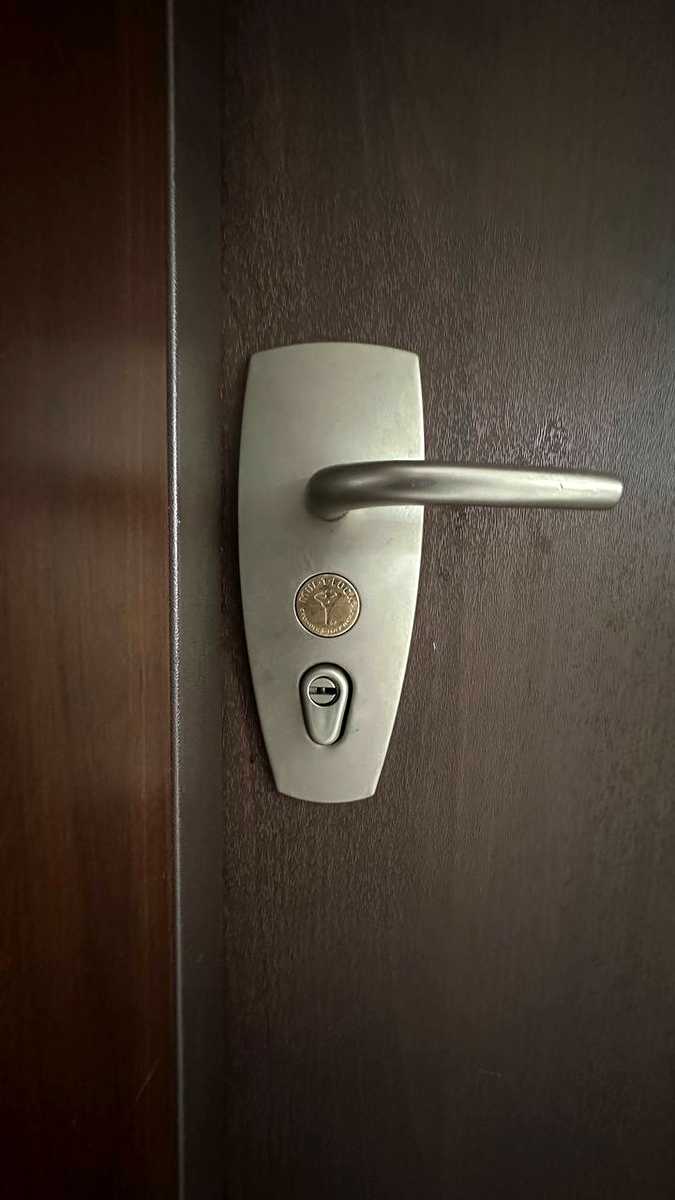 1878667594889746