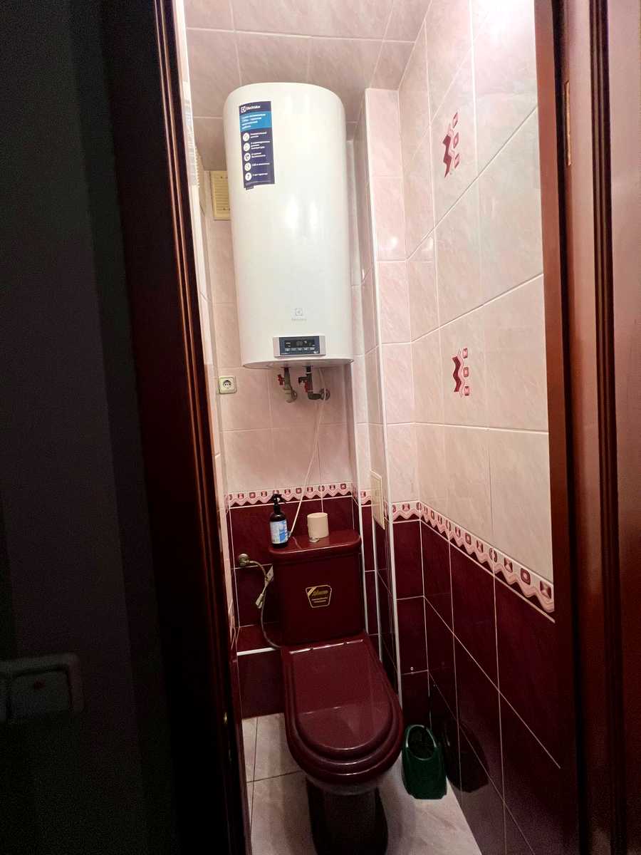 1878667772281649