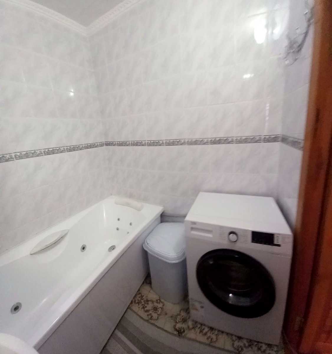 1878671322489705