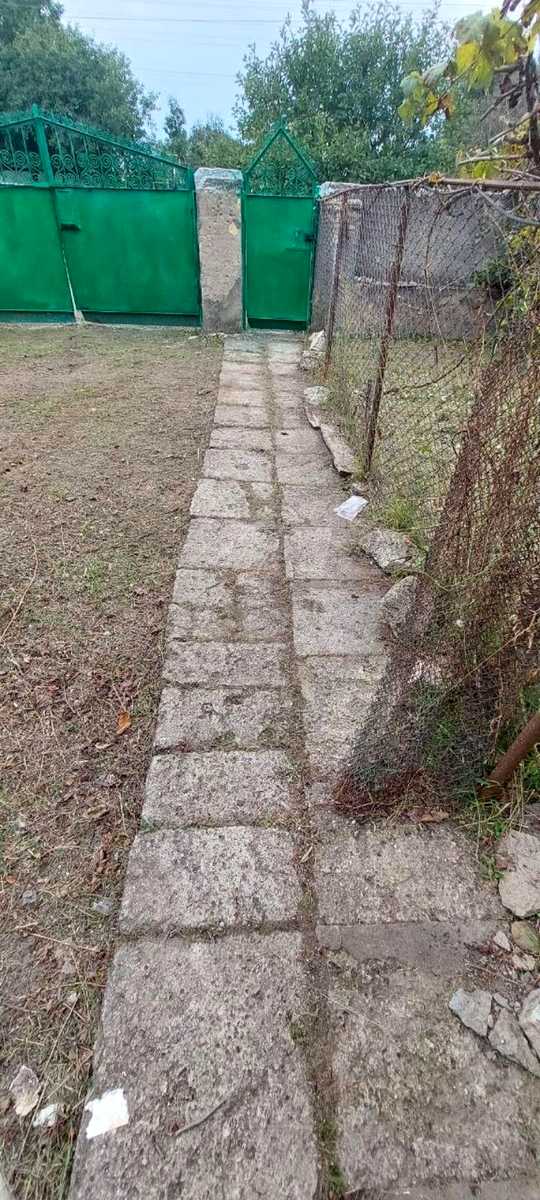 1878671637337733