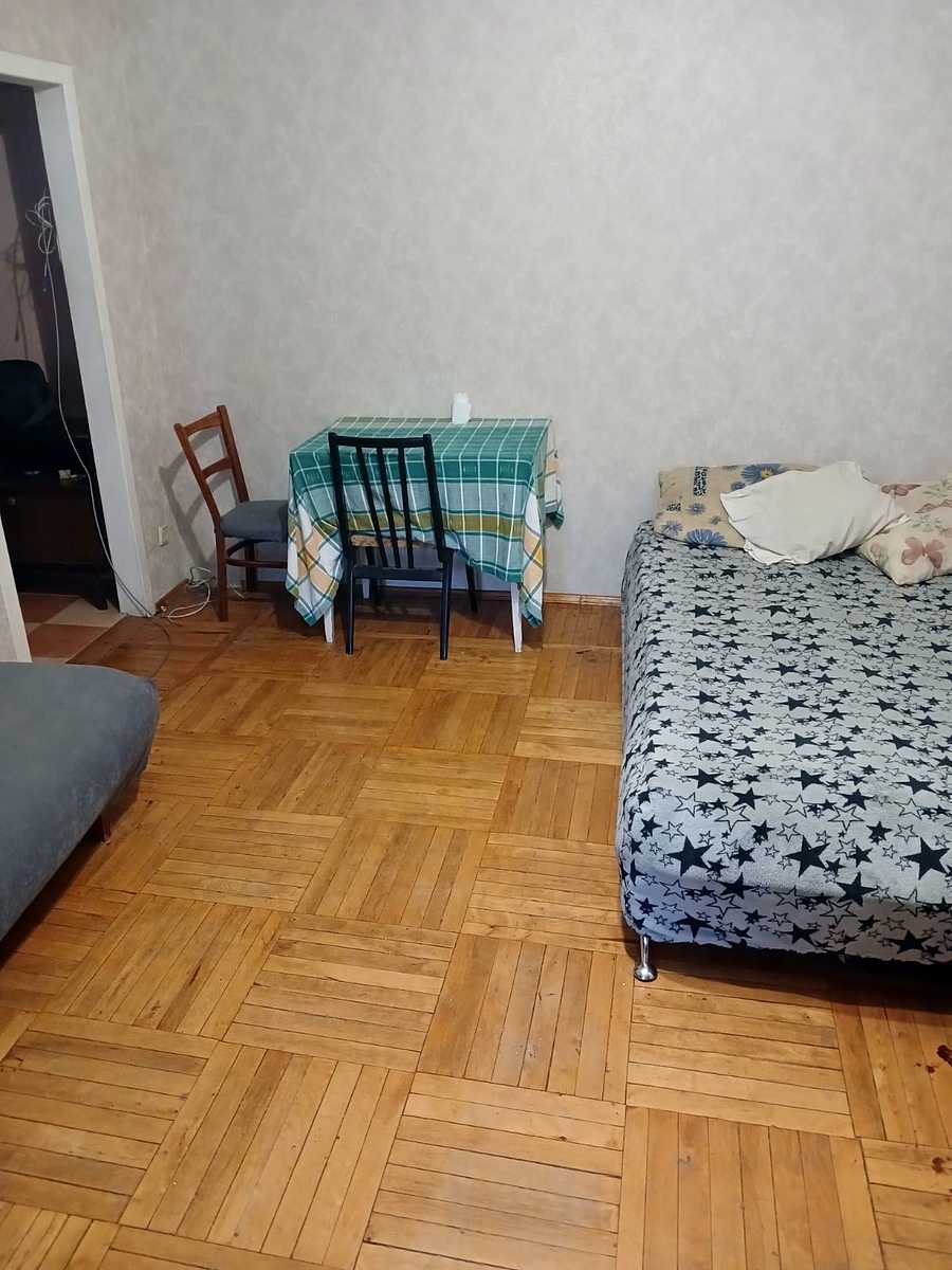 1878672418720306