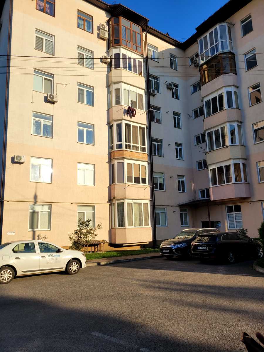 1878676304095064
