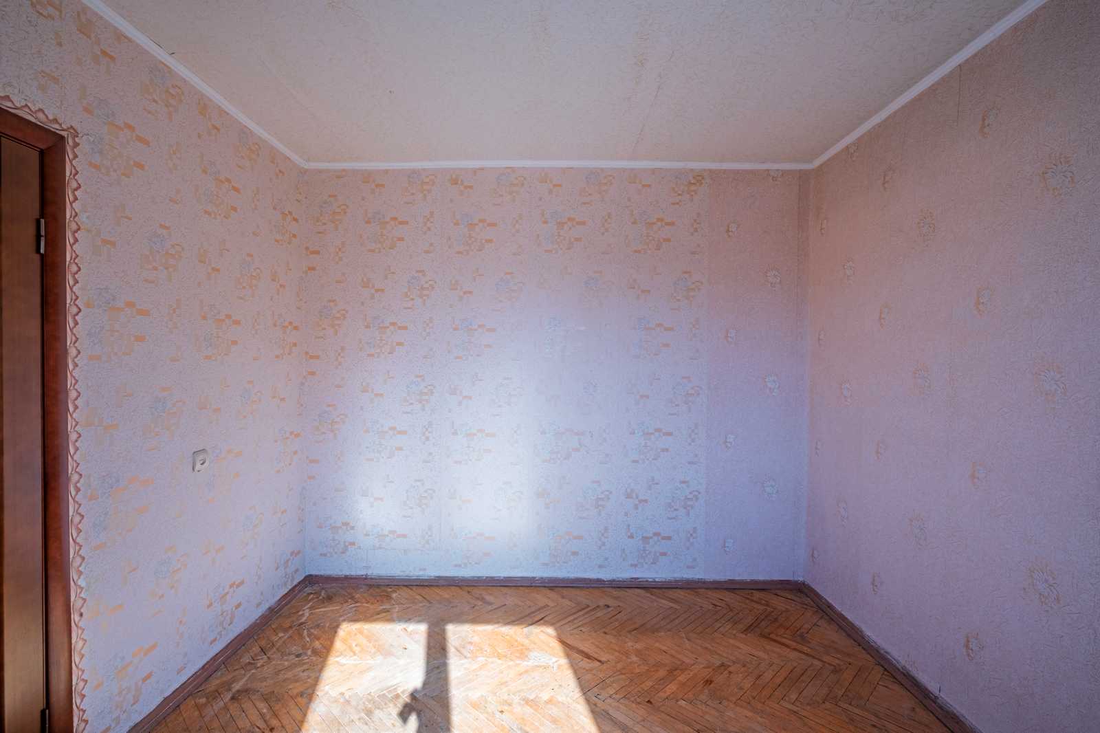1878693090585400