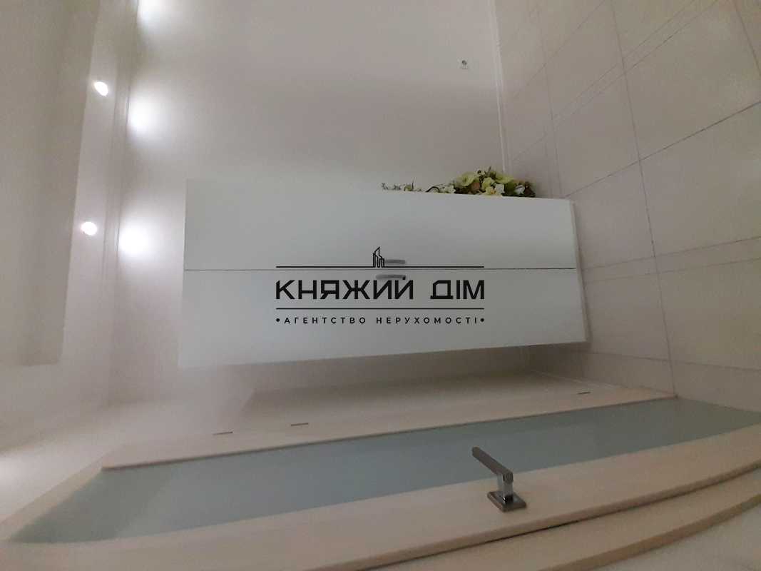 1878730144632796