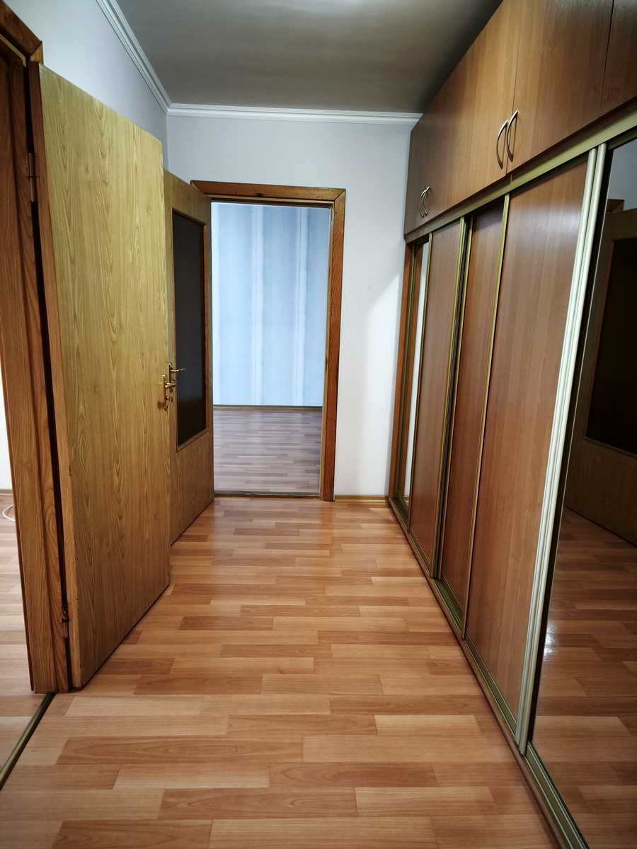 1878730243730952