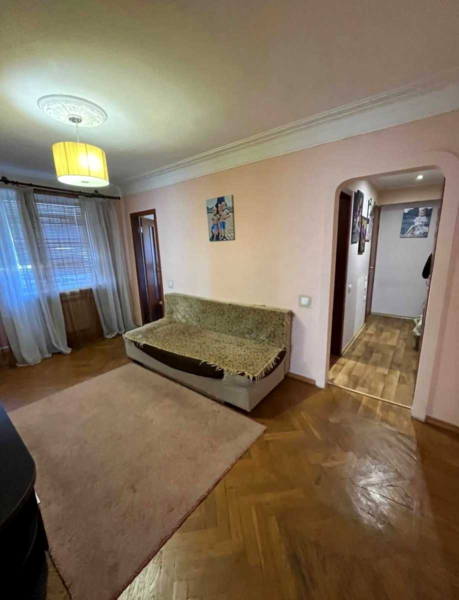 1878735279176346