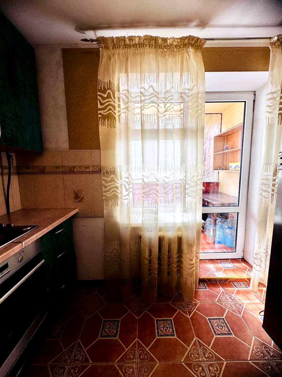 1878735375625883