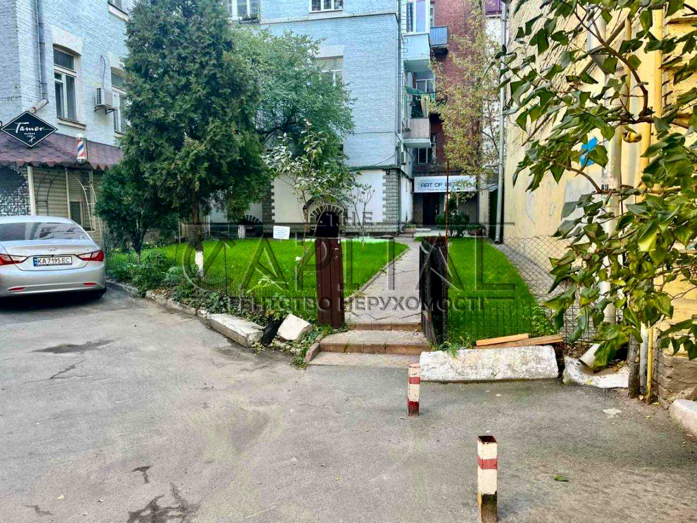 1878744732351410