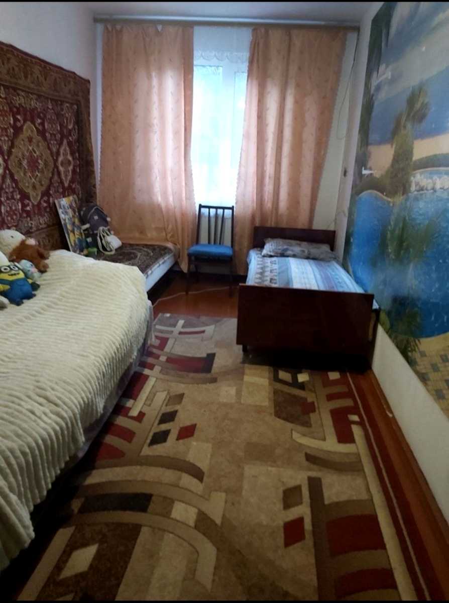 1878745042563286