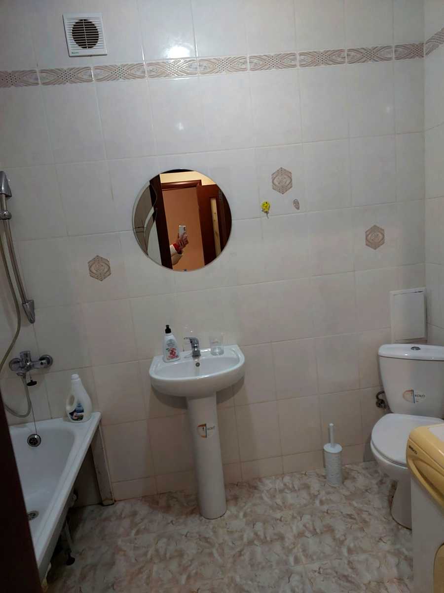1878745486921250