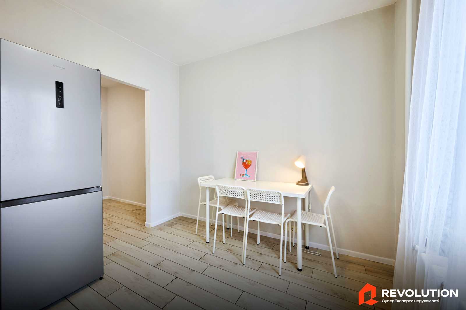 1878745623589309