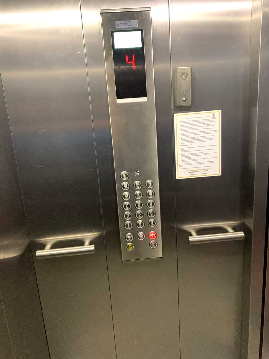 1878746966160571