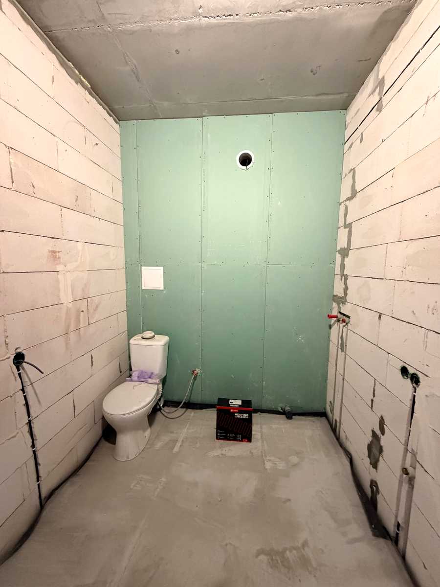 1878749246393496
