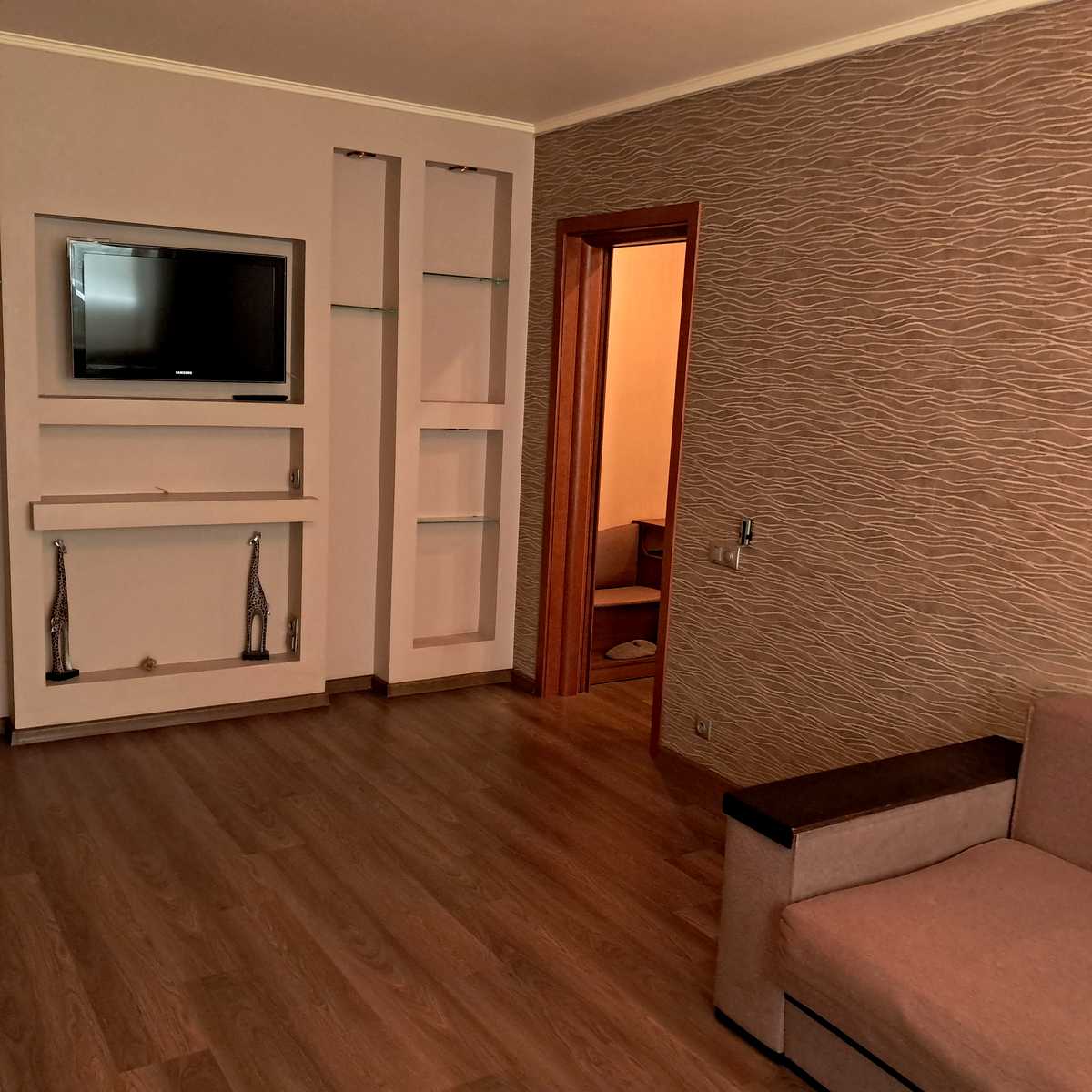 1878751918112577