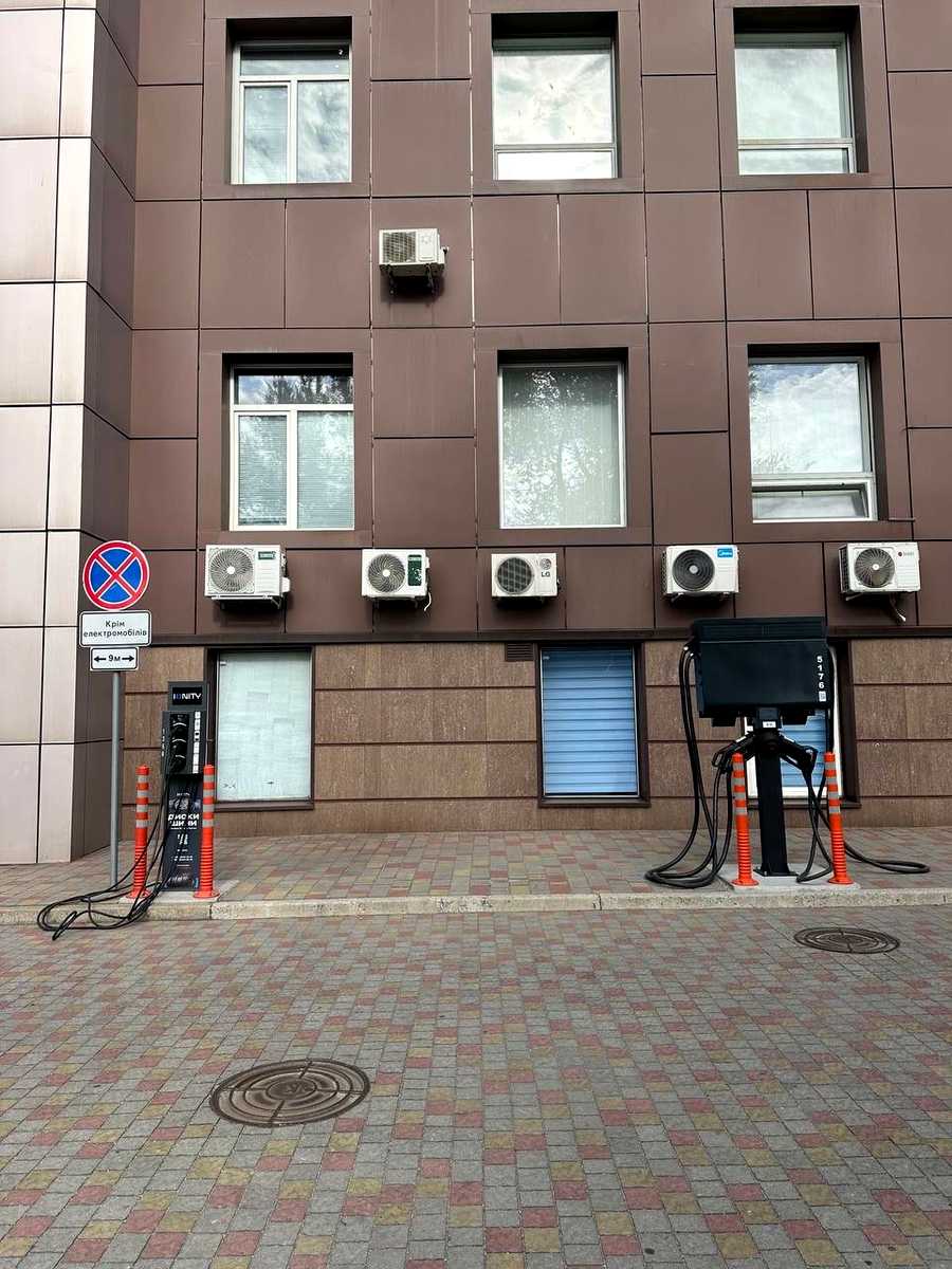 1878753035342464