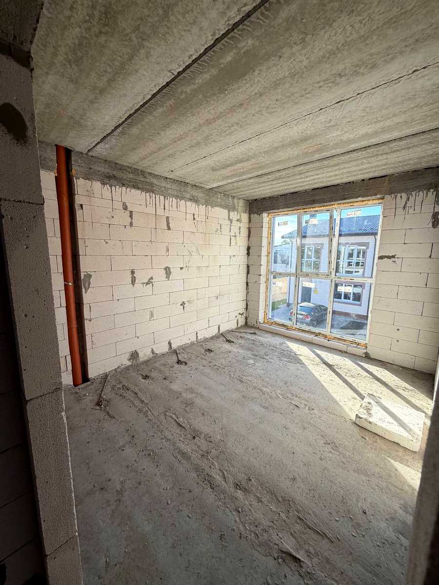 1878754390635879