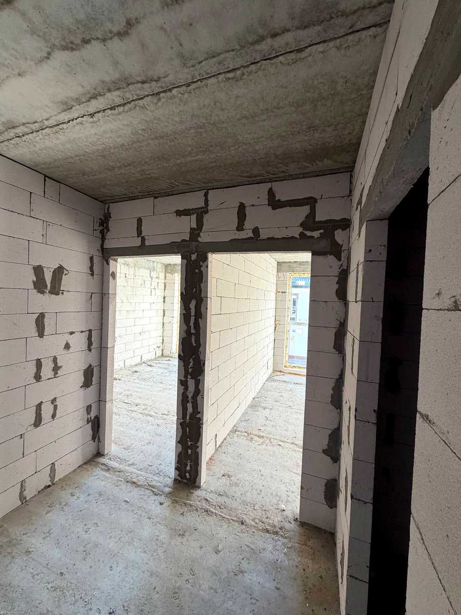 1878754394976832