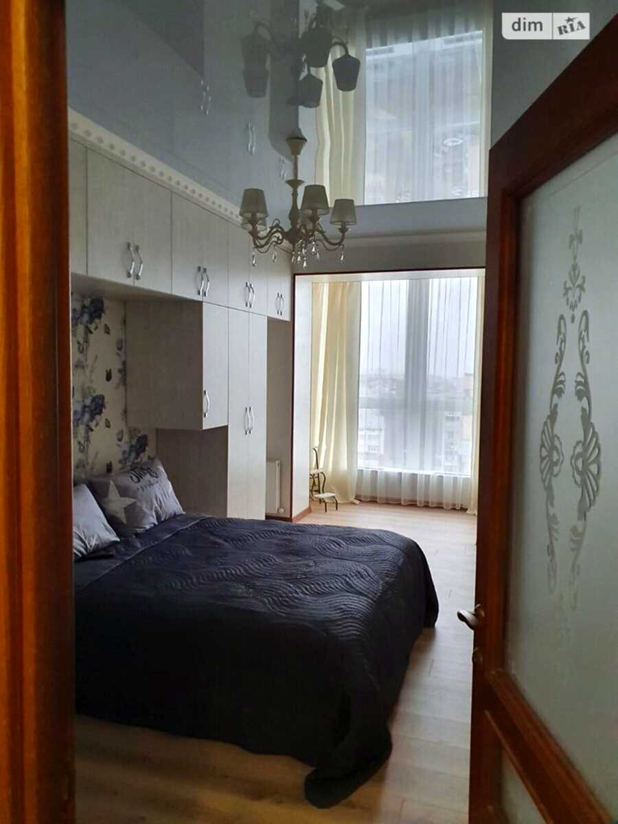 1878756167062451