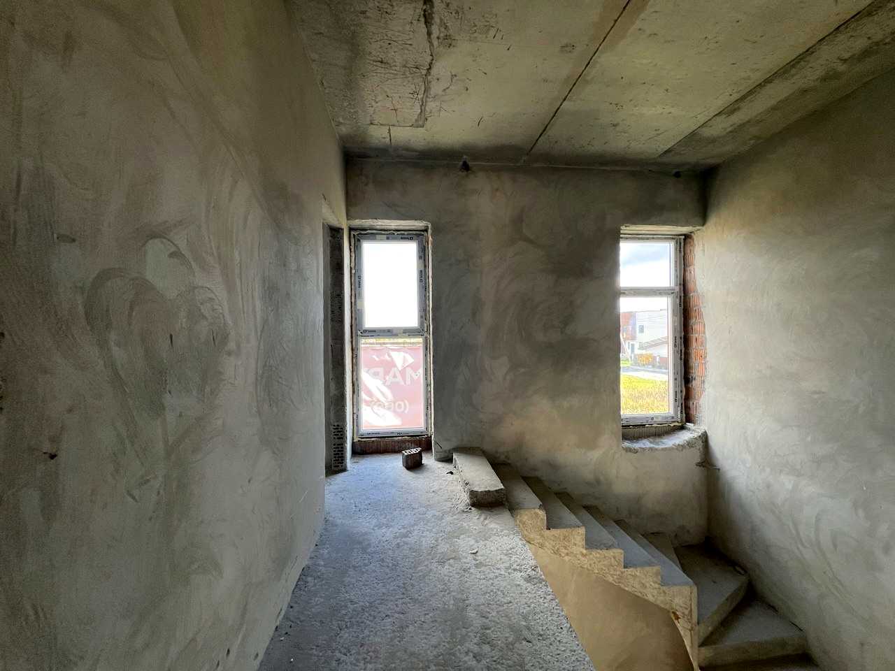 1878758640901859