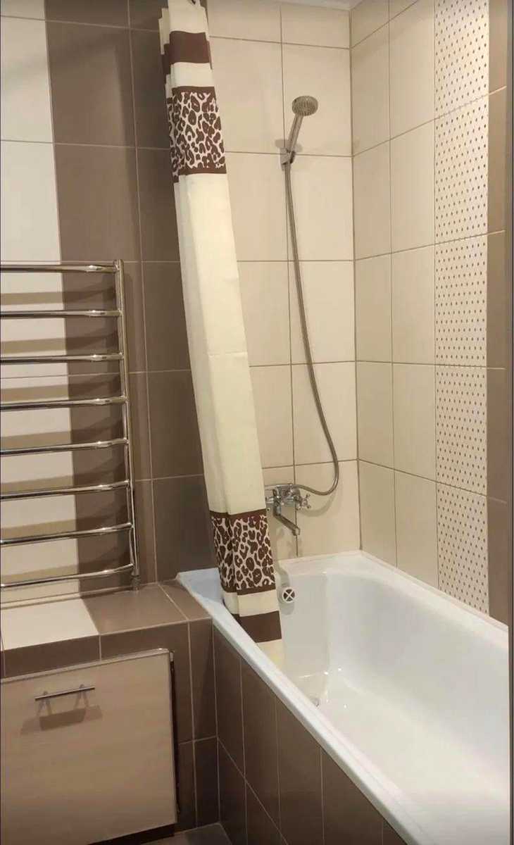 1878762219180707