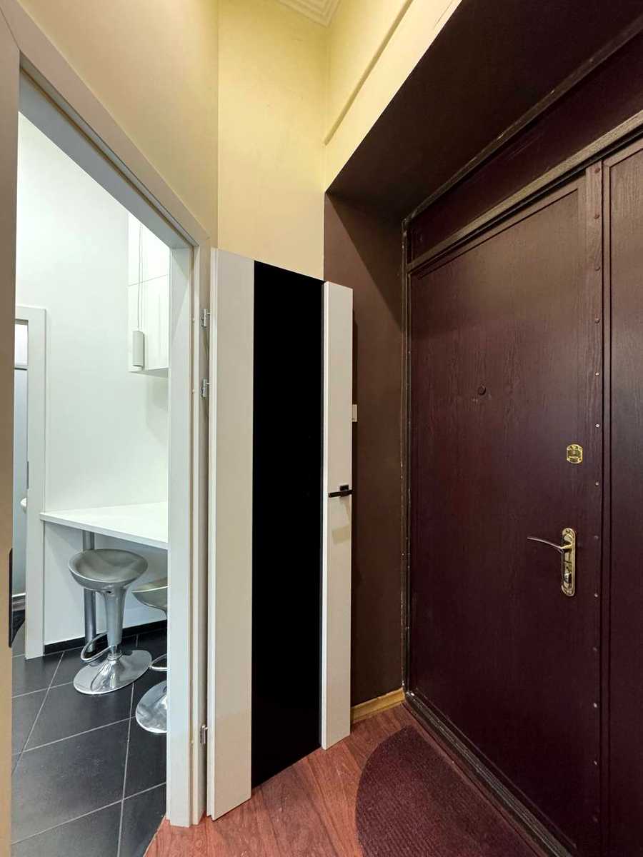 1878763443186698