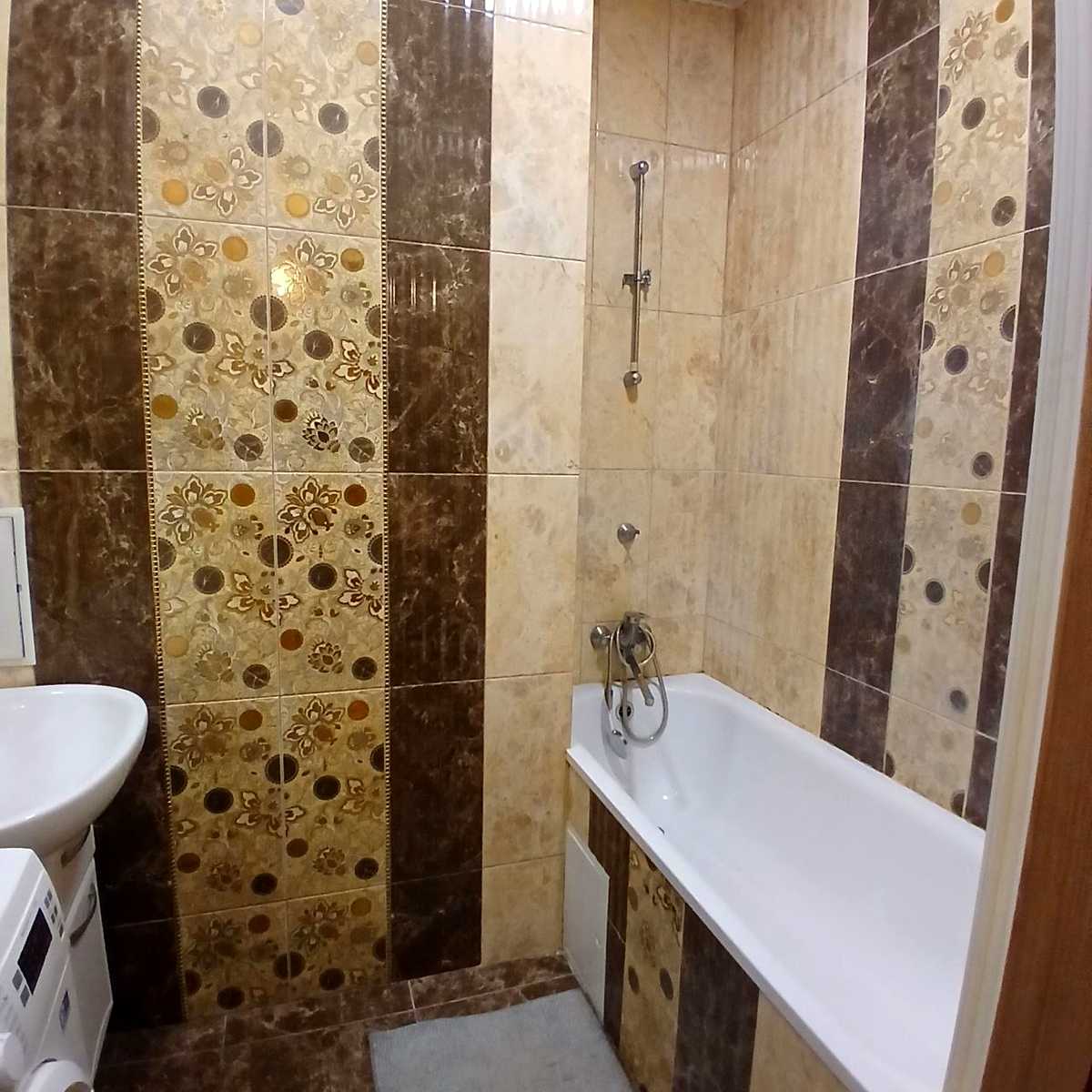 1878764763179435