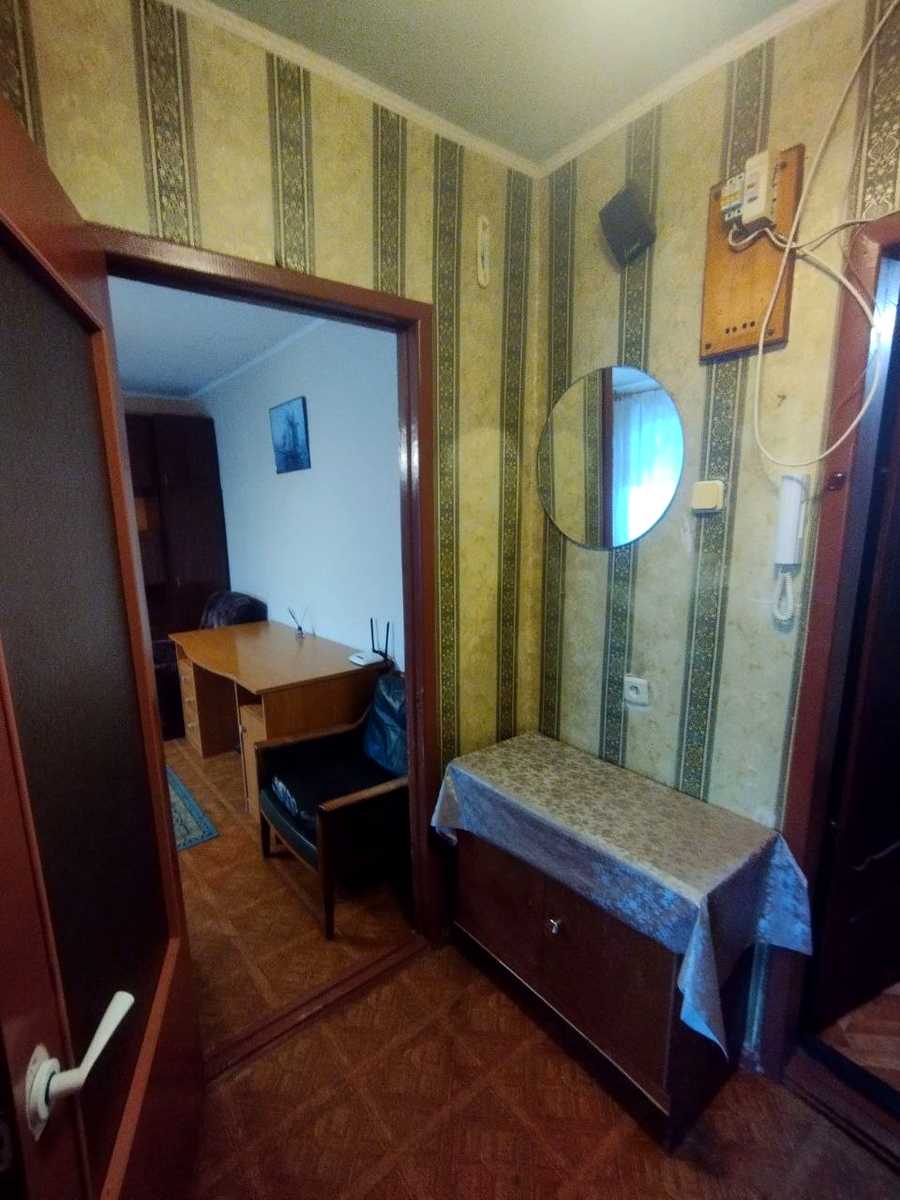 1878764929375342