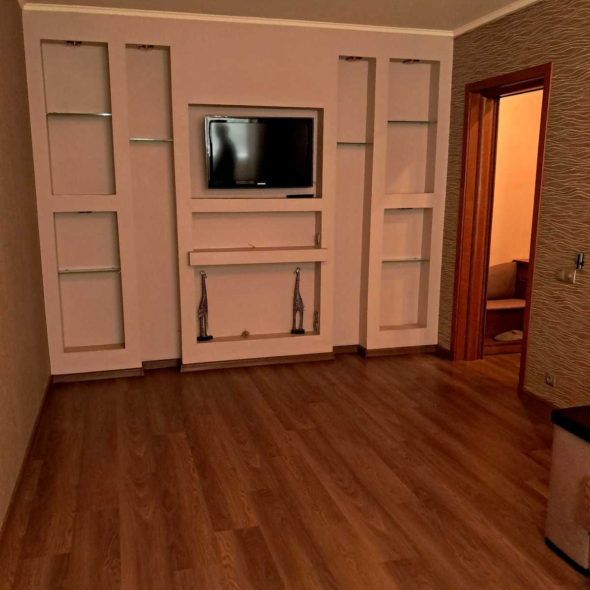 1878767795437740