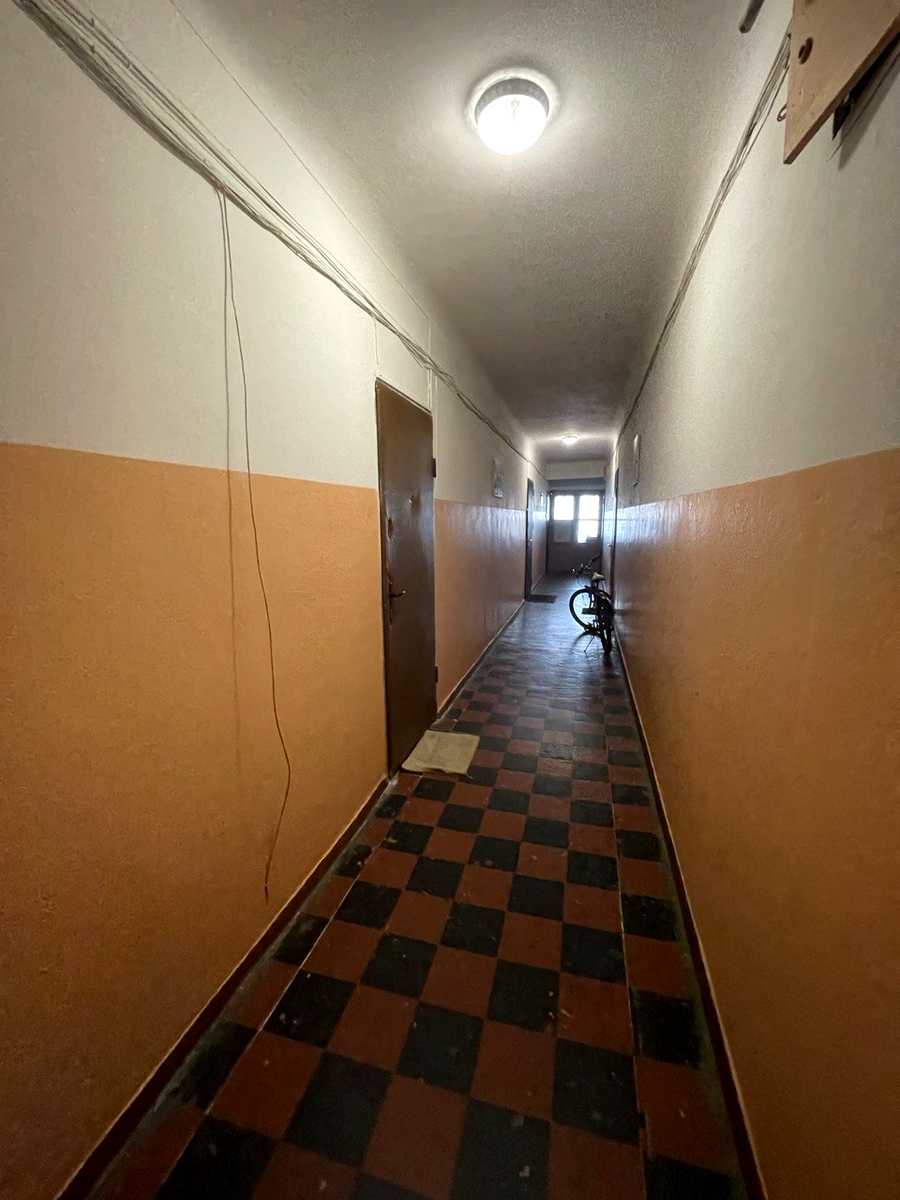 1878777366679104