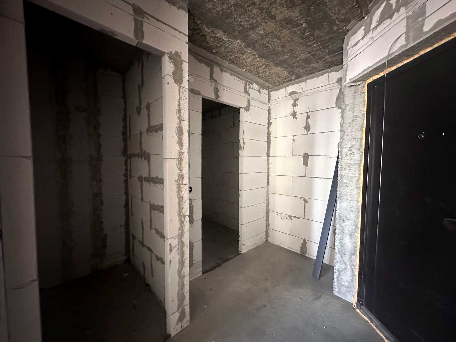 1878778473828382